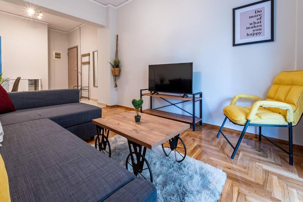 The Athenian Hideaway 2- Bedroom In Thiseio *